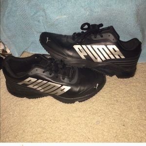 - Puma shoes size 8